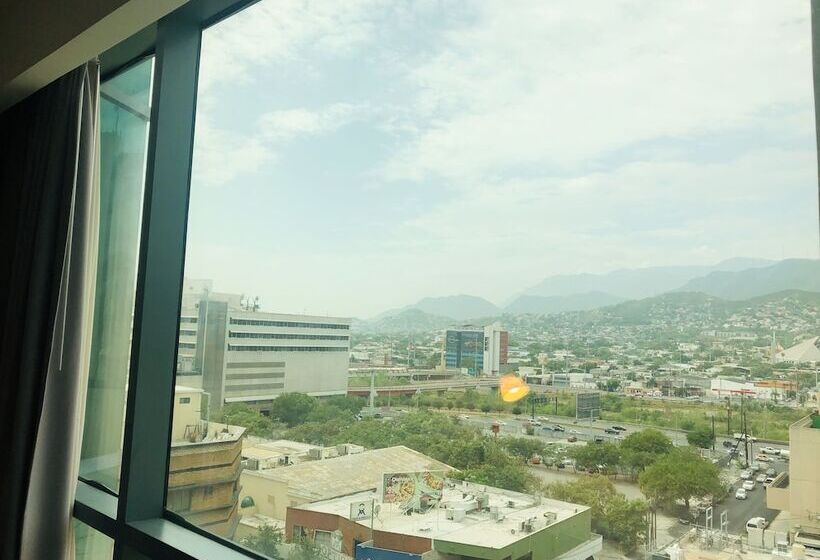 디럭스 룸, Wyndham Monterrey Ambassador Centro