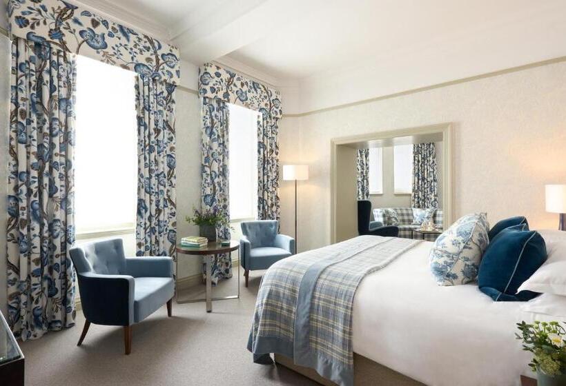 اتاق لوکس با تخت بزرگ, The Balmoral