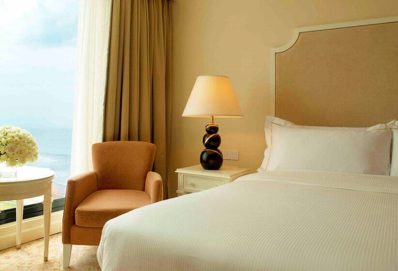 Executive Room, The Kingsbury Colombo