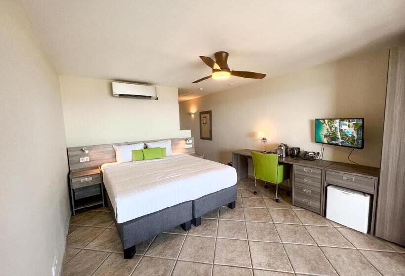 اتاق استاندارد, Lionsdive Beach Resort