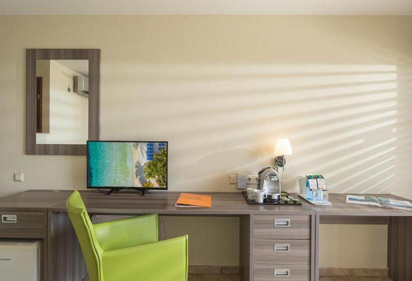 اتاق استاندارد, Lionsdive Beach Resort