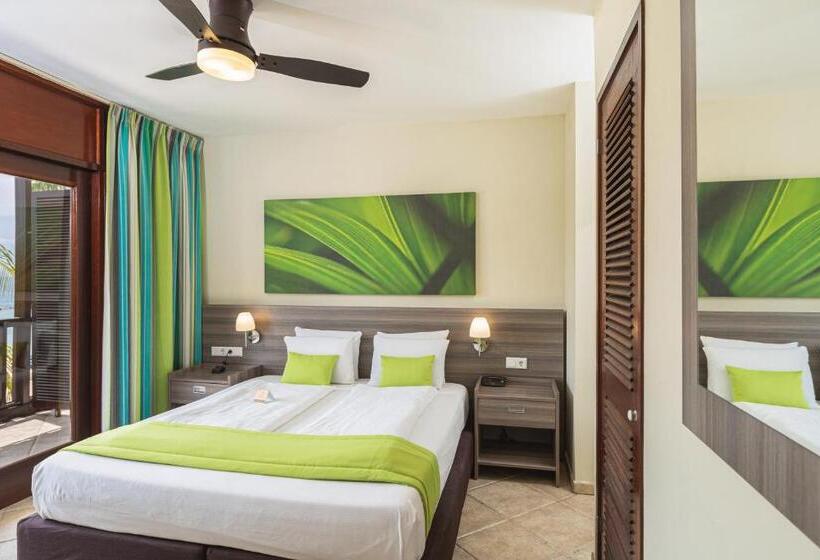 2 Bedrooms Suite Sea View, Lionsdive Beach Resort