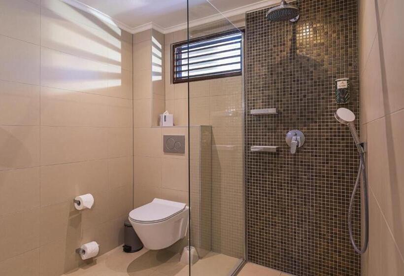اتاق استاندارد, Lionsdive Beach Resort