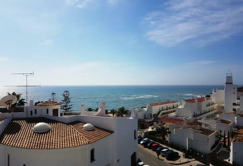 2 Bedroom Apartment Sea View, Apartamentos Turisticos Soldoiro