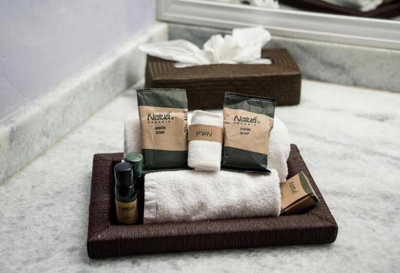 سوییت, Boutique Naura Centro