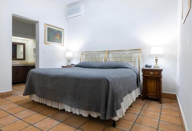 Standard Room King Size Bed, La Noria Centro Historico