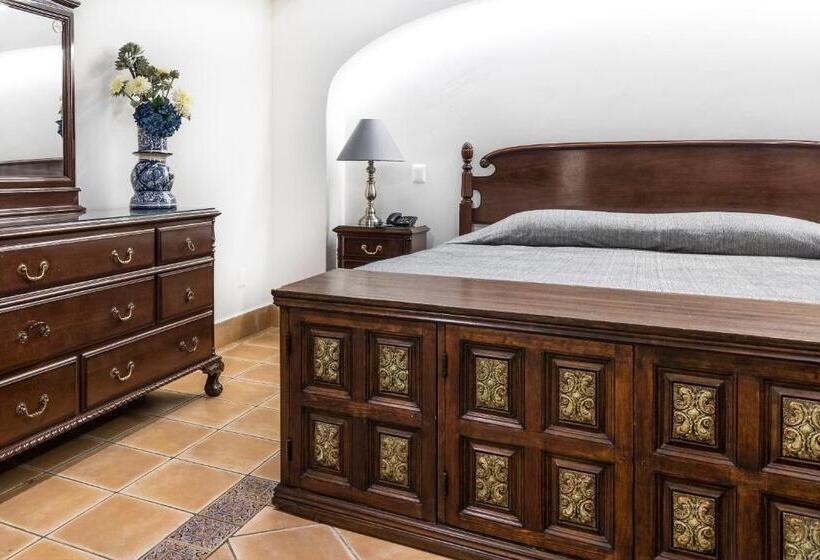 سوییت, Boutique Naura Centro