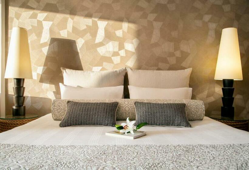 سوییت جونیور لوکس با چشم‌انداز دریا, Azia Resort & Spa
