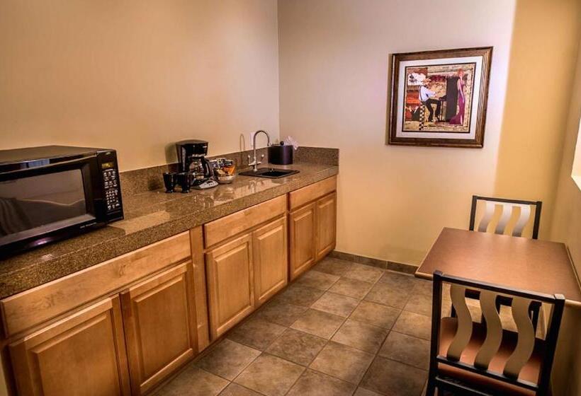 Suite King Bed, Best Western Plus Arroyo Roble & Creekside Villas