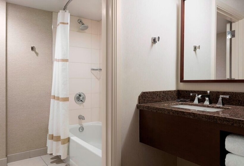 اتاق استاندارد با تخت دوبل, Cleveland Marriott Downtown At Key Tower