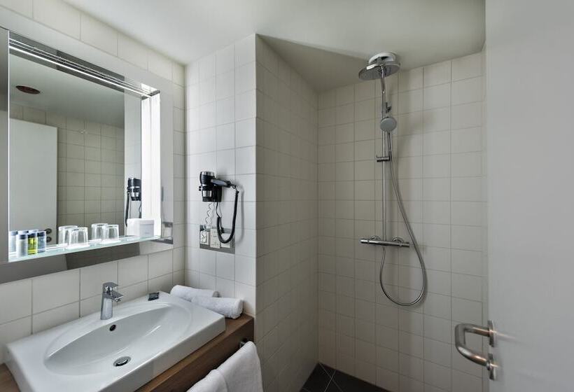 سوییت, Holiday Inn Berlin Citywest