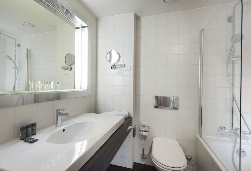 Quarto Estandar, Holiday Inn Berlin Citywest