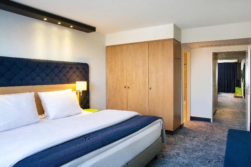 سوییت, Holiday Inn Stuttgart, An Ihg