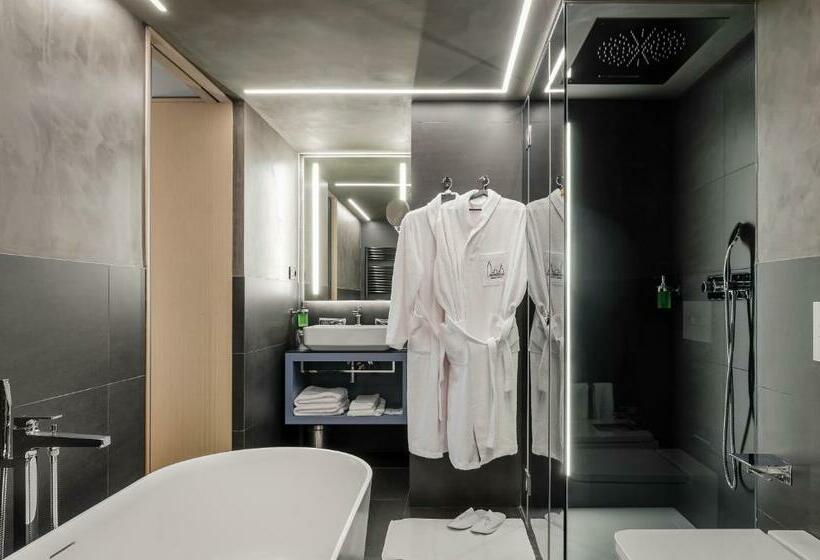 Suite Cama King, Metropolis