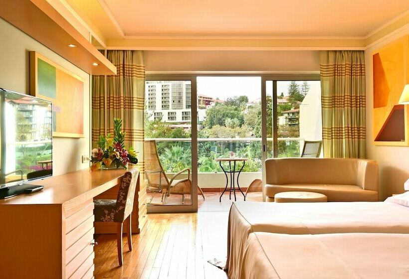 Habitació Clàssica Vista Ciutat, Pestana Carlton Madeira Ocean Resort