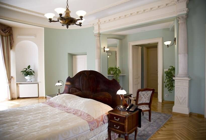 Quarto deluxe, Polonia