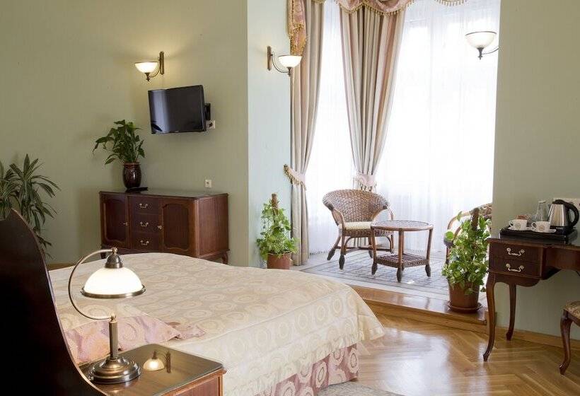 Quarto deluxe, Polonia