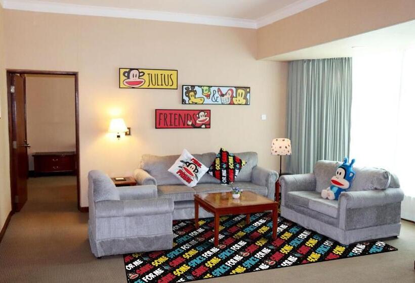 Люкс Семейный 2 Спальни, Ramada By Wyndham Pearl Guangzhou Canton Fair Free Shuttle Bus
