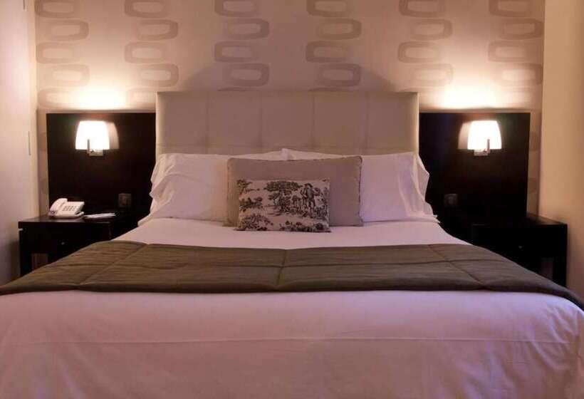 Estudio Superior, Ulises Recoleta Suites