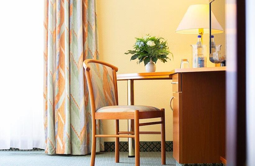 اتاق استاندارد یک نفره, Victor S Residenz Hotel Gera