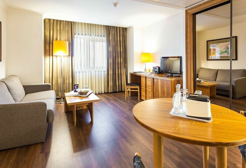 سوییت جونیور, Radisson Blu Hotel Lisbon