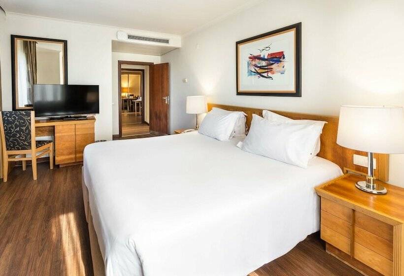 سوییت جونیور, Radisson Blu Hotel Lisbon