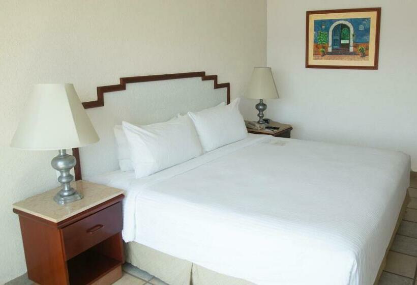اتاق سوپریور با تخت بزرگ, Emporio Ixtapa   With Optional All Inclusive