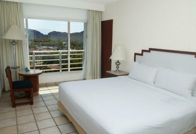 اتاق سوپریور با تخت بزرگ, Emporio Ixtapa   With Optional All Inclusive