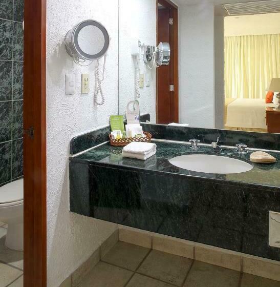 اتاق سوپریور با چشم‌انداز دریا, Emporio Ixtapa   With Optional All Inclusive
