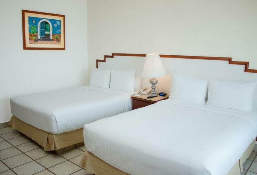 اتاق سوپریور با چشم‌انداز دریا, Emporio Ixtapa   With Optional All Inclusive