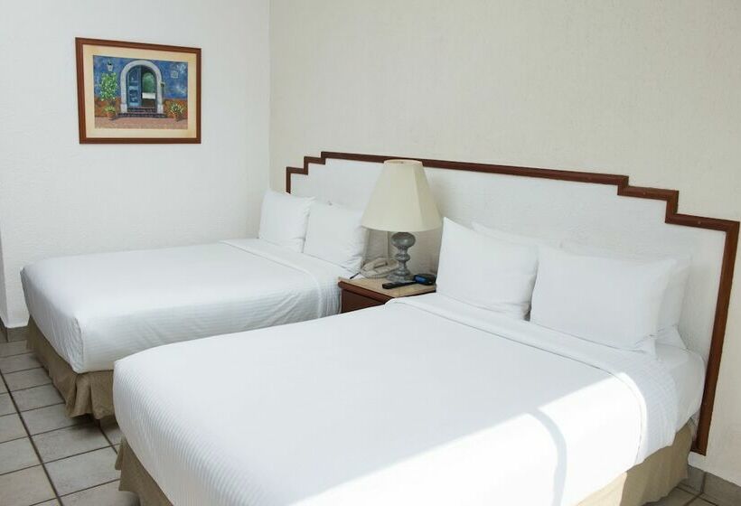 اتاق سوپریور با چشم‌انداز کوهستان, Emporio Ixtapa   With Optional All Inclusive