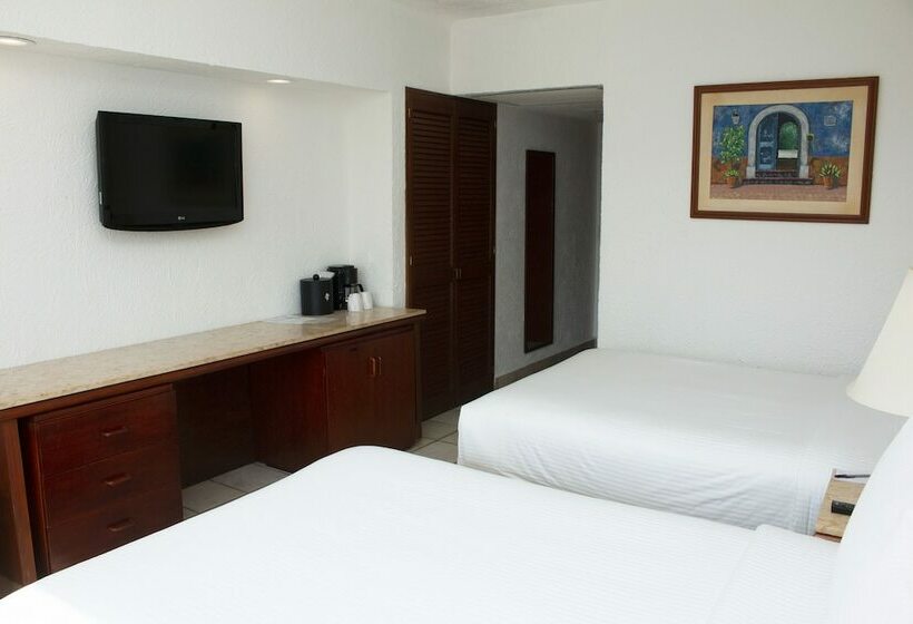 اتاق سوپریور با چشم‌انداز کوهستان, Emporio Ixtapa   With Optional All Inclusive