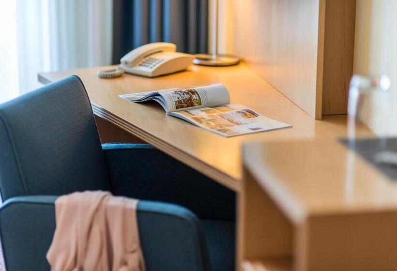 اتاق استاندارد, Strand Hotel Hübner