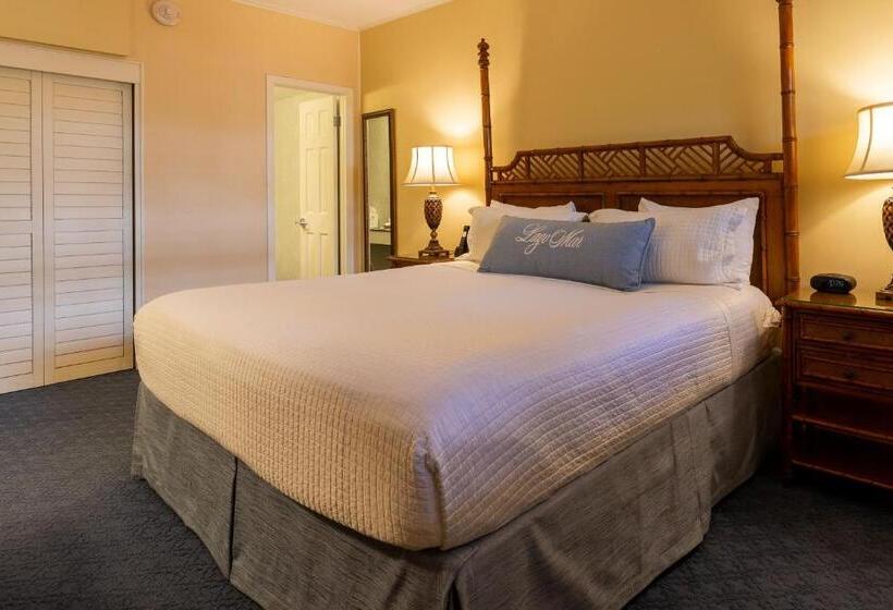 سوئیت با تخت بزرگ, The Lago Mar Beach Resort And Club