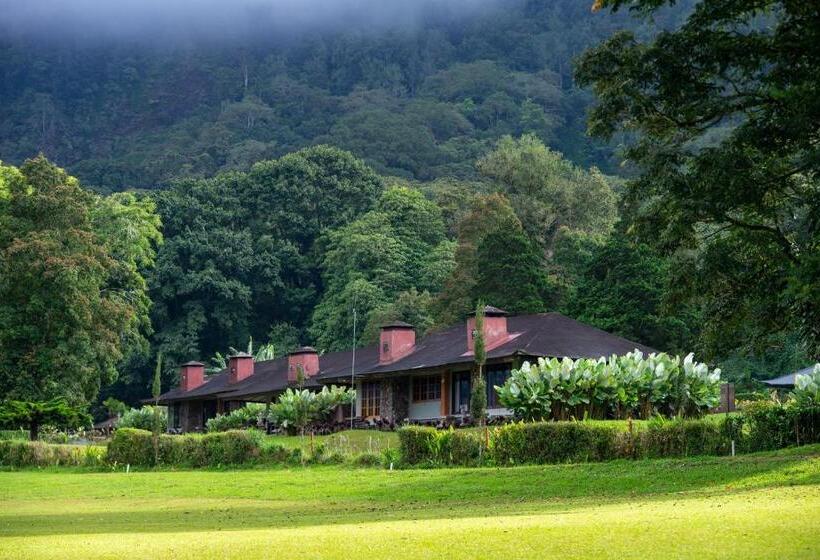 اتاق استاندارد با چشم‌انداز باغ, Handara Golf & Resort Bali