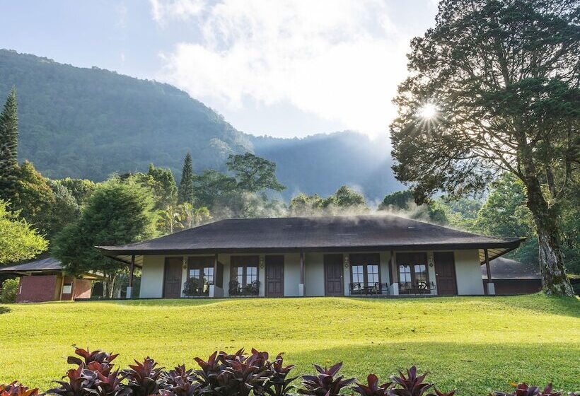 Habitación Estándar Vista Jardín, Handara Golf & Resort Bali