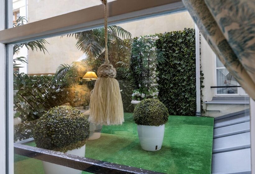 سوییت, Relais Hôtel Du Vieux Paris