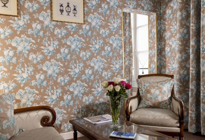 سوییت, Relais Hôtel Du Vieux Paris