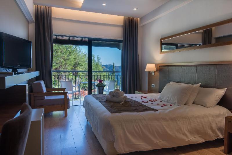 اتاق استاندارد, Rodon Hotel And Resort