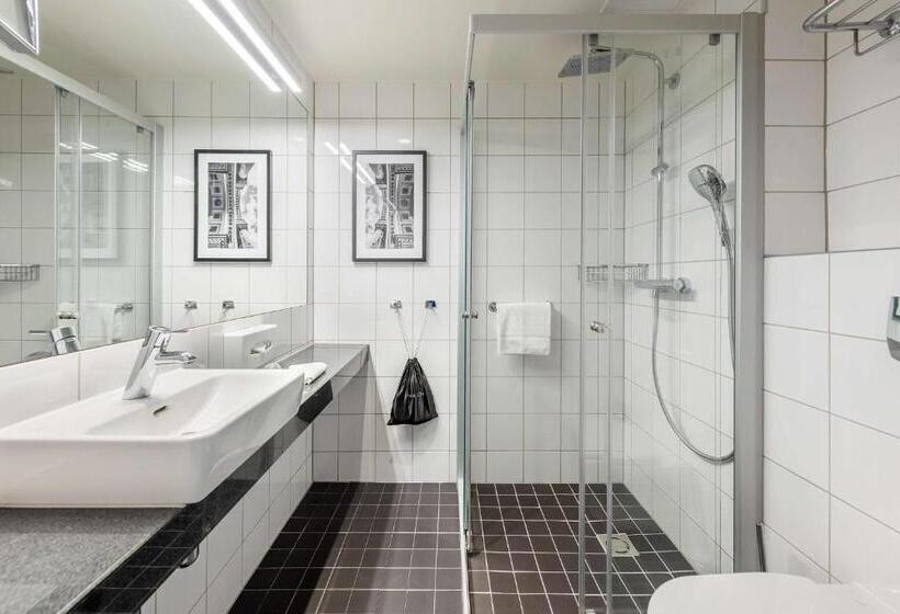 اتاق استاندارد یک نفره, Radisson Hotel Kaunas