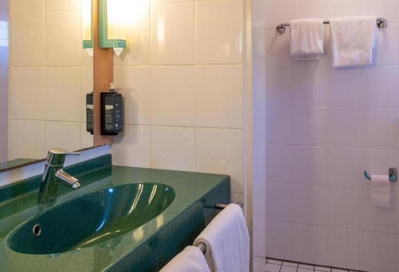 اتاق استاندارد سه نفره, B&b Hotel Aachen Hbf