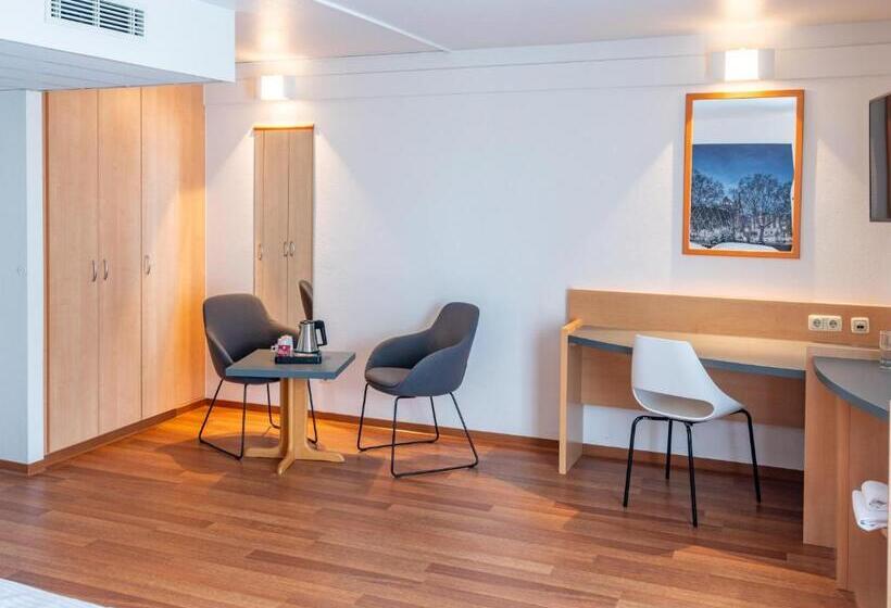 اتاق استاندارد سه نفره, B&b Hotel Aachen Hbf