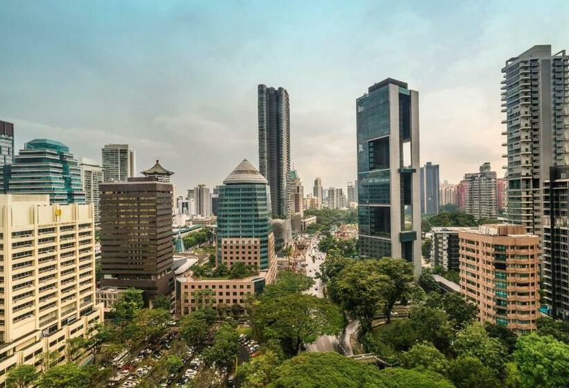 Standard Room with Views, Four Seasons  Singapore