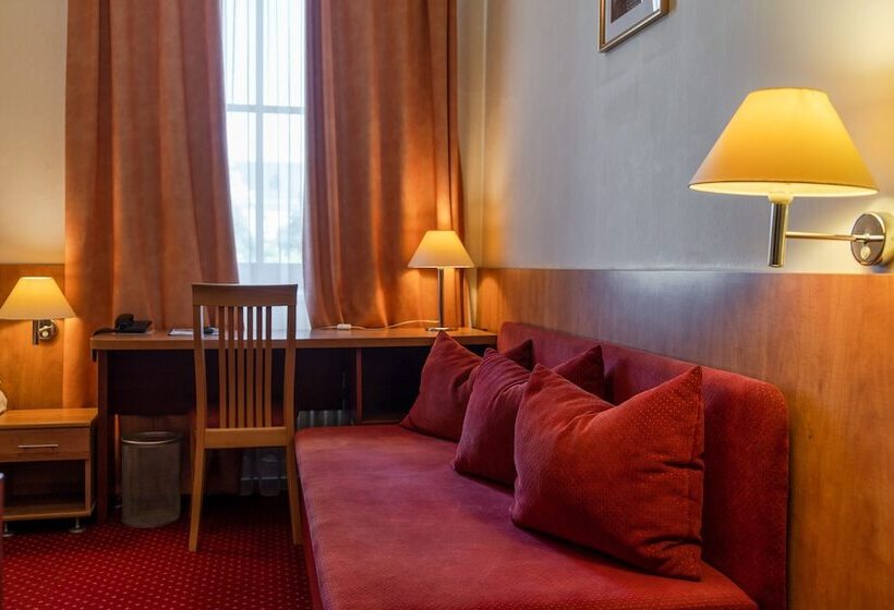 اتاق استاندارد یک نفره, Grand