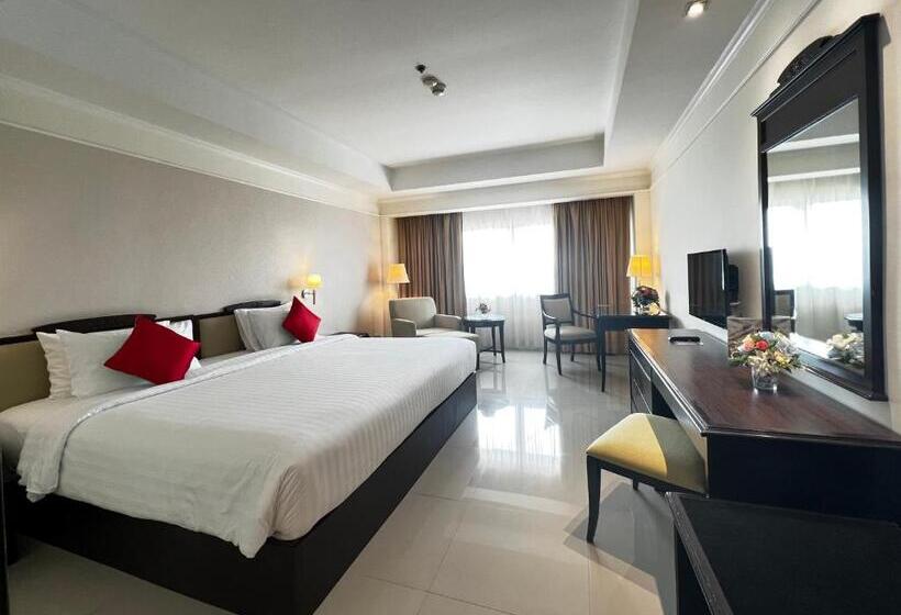 带大床的豪华间, Mercure Chiang Mai