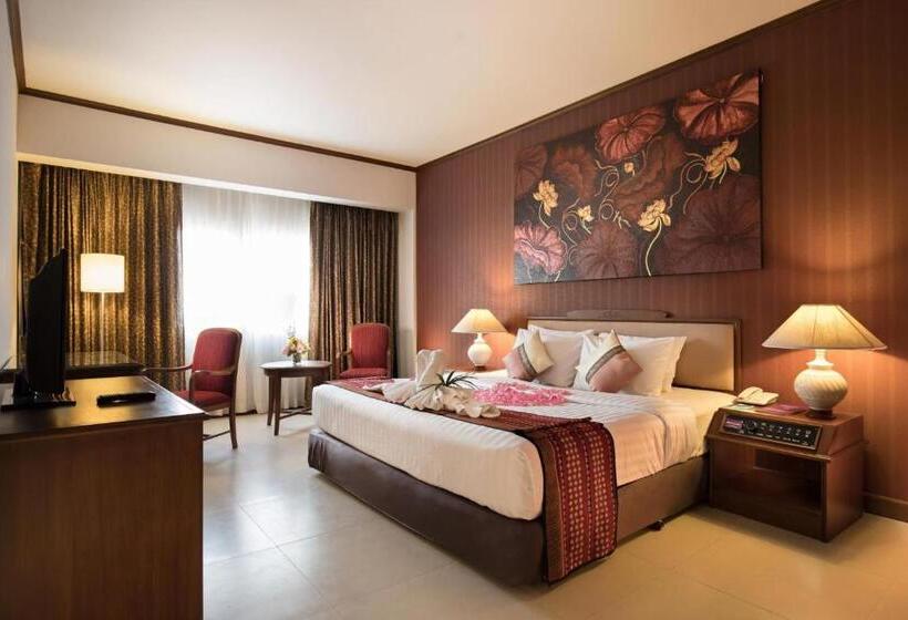 带大床的小型套房, Mercure Chiang Mai