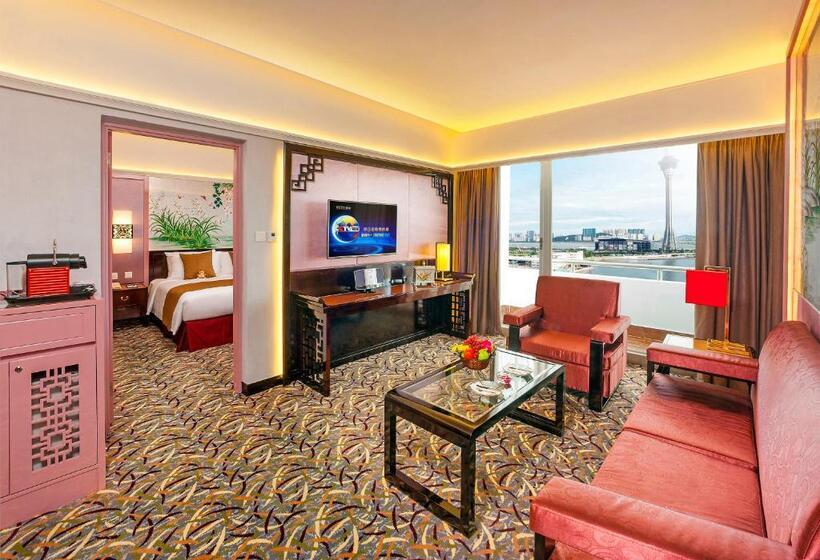 سوئیت با چشم‌انداز, Riviera Macau