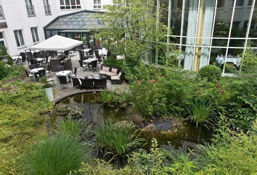 Полулюкс, Wyndham Hannover Atrium