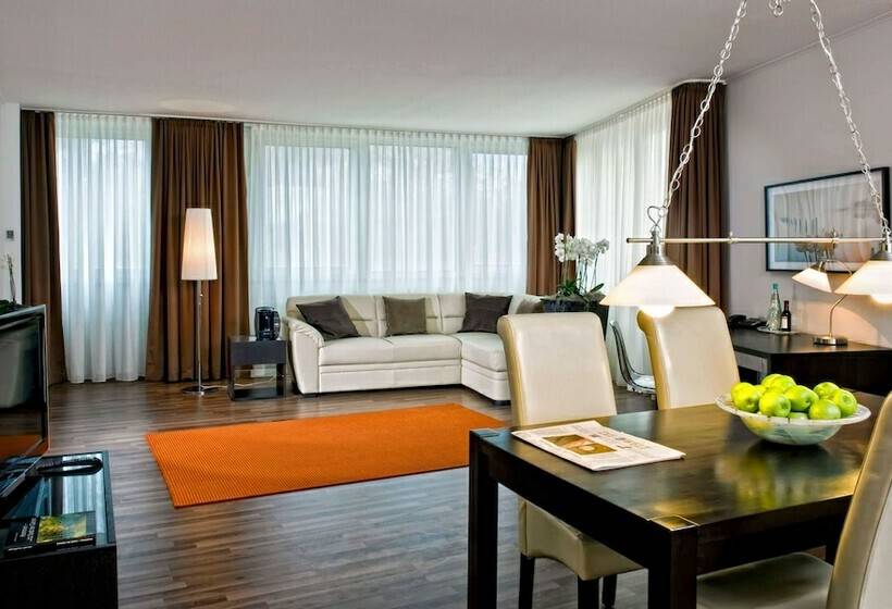 Люкс, Wyndham Hannover Atrium