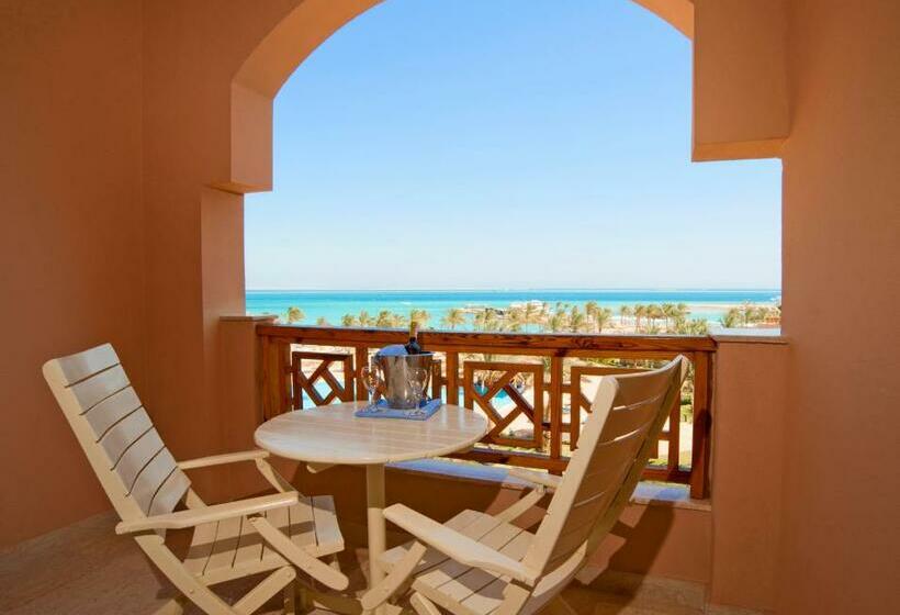 اتاق خانوادگی با چشم‌انداز جانبی دریا, Continental Hotel Hurghada